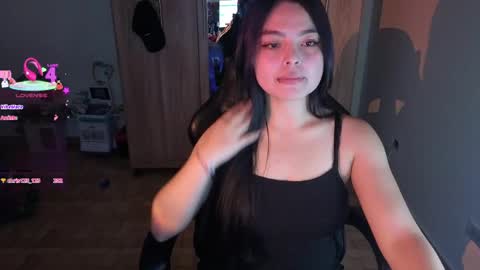 Lee online show from April 23, 3:03 pm