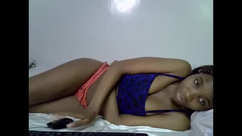 Snapshot of lee_shaz chatting on June 8, 1:28 am lee baby online show from June 8, 1:28 am