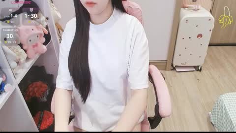 Lee online show from April 14, 11:44 pm