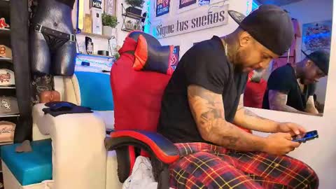 leenar_key online show from February 17, 9:50 am