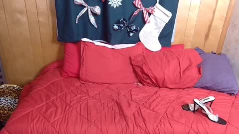 Leesdesires online show from December 11, 4:53 pm