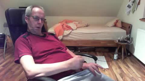 Snapshot of lefti27 chatting on January 14, 9:41 pm Dave online show from January 14, 9:41 pm