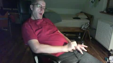 Snapshot of lefti27 chatting on January 29, 10:43 pm Dave online show from January 29, 10:43 pm