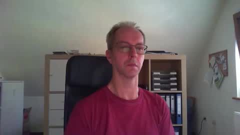 Snapshot of lefti27 chatting on September 21, 11:01 am Dave online show from September 21, 11:01 am