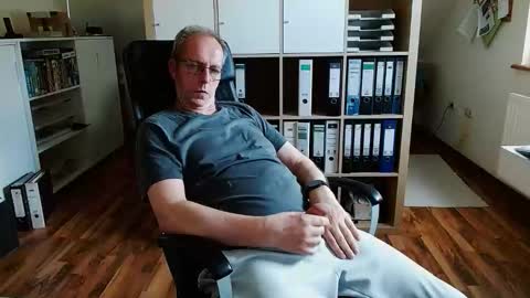 Snapshot of lefti27 chatting on May 20, 3:40 pm Dave online show from May 20, 3:40 pm
