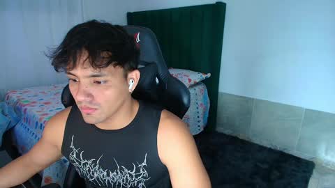  Lei  online show from April 21, 6:09 am