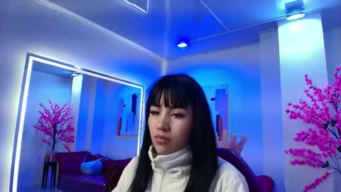 Snapshot of leia_queens chatting on October 17, 11:02 am Leia. online show from October 17, 11:02 am