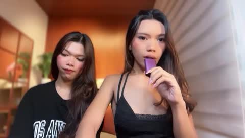 Leiah online show from March 22, 6:06 am