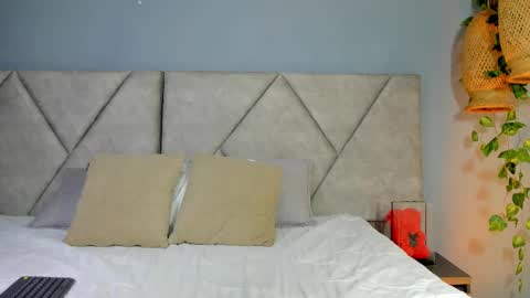 Leidy Cooper online show from February 27, 5:18 am