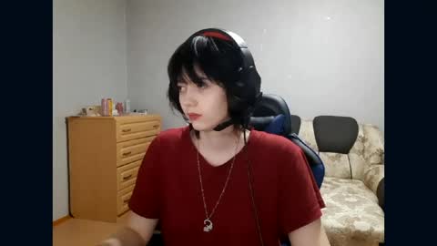 Snapshot of leigharedcross chatting on May 10, 9:09 pm Viola online show from May 10, 9:09 pm