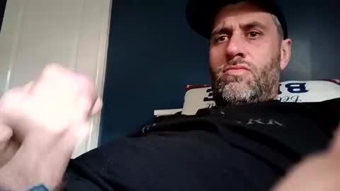 Snapshot of leightimmins001 chatting on April 19, 6:21 pm leightimmins001 online show from April 19, 6:21 pm