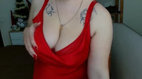 Snapshot of leila_beayte_ chatting on January 9, 5:22 pm Leila online show from January 9, 5:22 pm