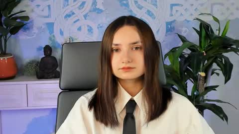 LeilaMurphy online show from February 20, 9:11 am