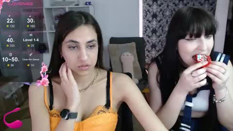 Snapshot of leilajul chatting on February 24, 12:14 pm Leila online show from February 24, 12:14 pm