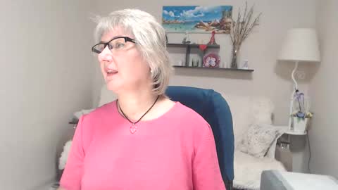 Snapshot of leilamays chatting on October 10, 6:56 am Leila Kinky online show from October 10, 6:56 am