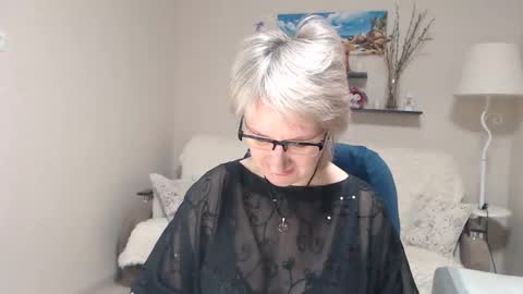 Leila Kinky online show from January 18, 5:33 am