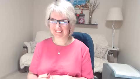 Leila Kinky online show from March 18, 4:37 am