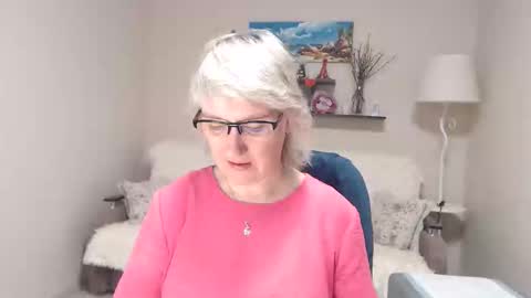 Leila Kinky online show from April 18, 3:54 am