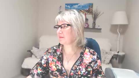 Leila Kinky online show from May 23, 5:34 am
