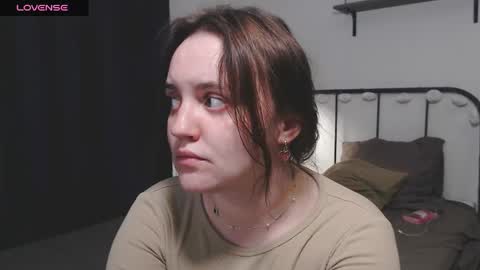 Snapshot of lela_ryan chatting on June 7, 9:18 pm Lela online show from June 7, 9:18 pm