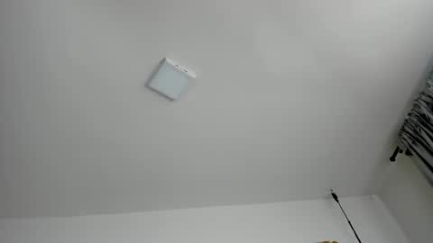 lele_699 online show from March 20, 2:11 pm