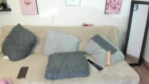 Snapshot of lele_699 chatting on April 25, 9:01 am lele_699 online show from April 25, 9:01 am