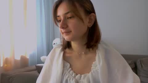 Snapshot of lelia_vibe chatting on June 17, 6:16 am Lelia online show from June 17, 6:16 am