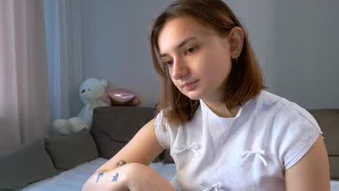 Snapshot of lelia_vibe chatting on July 7, 2:47 am Lelia online show from July 7, 2:47 am