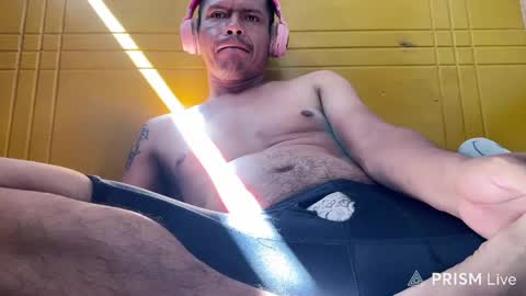 Snapshot of len0n_ chatting on May 7, 2:55 pm Lenon online show from May 7, 2:55 pm
