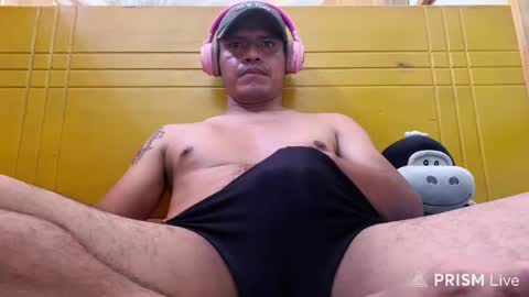 Snapshot of len0n_ chatting on May 17, 4:47 pm Lenon online show from May 17, 4:47 pm
