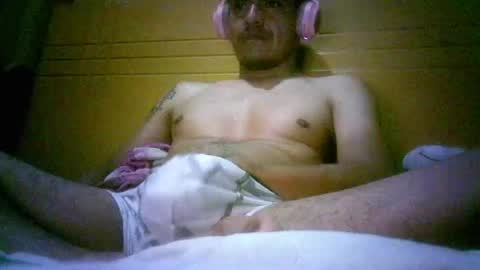 Snapshot of len0n_ chatting on May 27, 6:54 am Lenon online show from May 27, 6:54 am