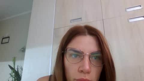 lena6122000 online show from October 1, 10:54 am