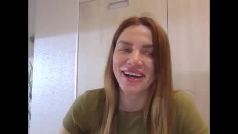 lena6122000 online show from June 2, 6:54 pm