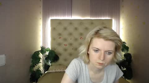 Lena online show from December 24, 10:11 am