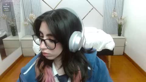 Snapshot of lena_roses chatting on September 11, 8:31 pm Lena online show from September 11, 8:31 pm