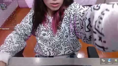 Snapshot of lena_roses chatting on September 27, 8:47 pm Lena online show from September 27, 8:47 pm