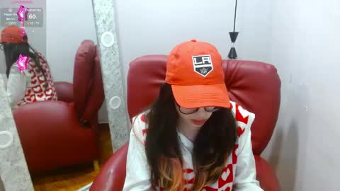 Snapshot of lena_roses chatting on April 15, 9:04 pm Lena online show from April 15, 9:04 pm