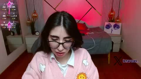Snapshot of lena_roses chatting on April 20, 7:48 pm Lena online show from April 20, 7:48 pm