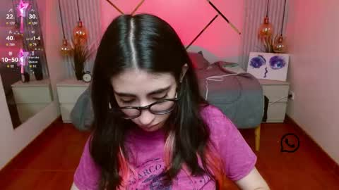 Snapshot of lena_roses chatting on April 21, 8:34 pm Lena online show from April 21, 8:34 pm