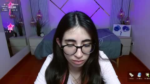Snapshot of lena_roses chatting on April 28, 2:33 pm Lena online show from April 28, 2:33 pm