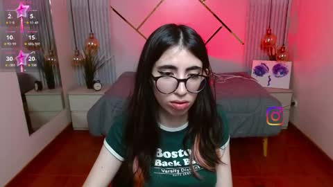 Snapshot of lena_roses chatting on May 12, 5:21 pm Lena online show from May 12, 5:21 pm