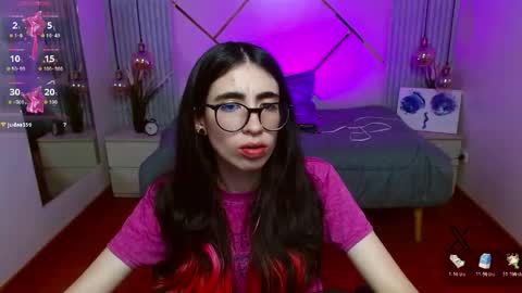 Snapshot of lena_roses chatting on May 15, 8:38 pm Lena online show from May 15, 8:38 pm
