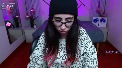 Snapshot of lena_roses chatting on May 20, 8:48 pm Lena online show from May 20, 8:48 pm