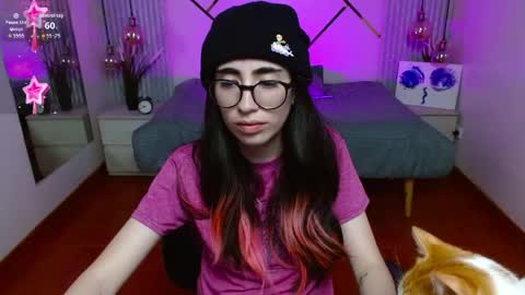 Snapshot of lena_roses chatting on May 23, 11:31 pm Lena online show from May 23, 11:31 pm