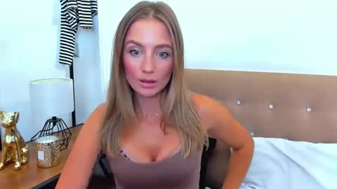 lena_sexi online show from October 5, 6:17 pm