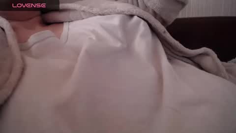 lenagolden online show from February 20, 9:00 am