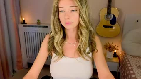 Snapshot of lenamuti chatting on May 22, 7:48 am Lena online show from May 22, 7:48 am