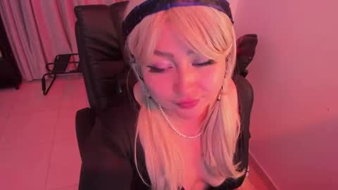 Snapshot of lenasweetx chatting on May 31, 8:32 pm Lenna Kang online show from May 31, 8:32 pm