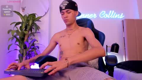 Snapshot of lennercollins_ chatting on May 8, 10:42 am Lenner INDEPENDENT MODEL online show from May 8, 10:42 am