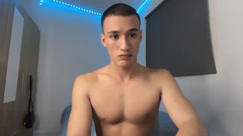 Snapshot of leo_delveyy chatting on July 24, 5:38 am leo_delveyy online show from July 24, 5:38 am